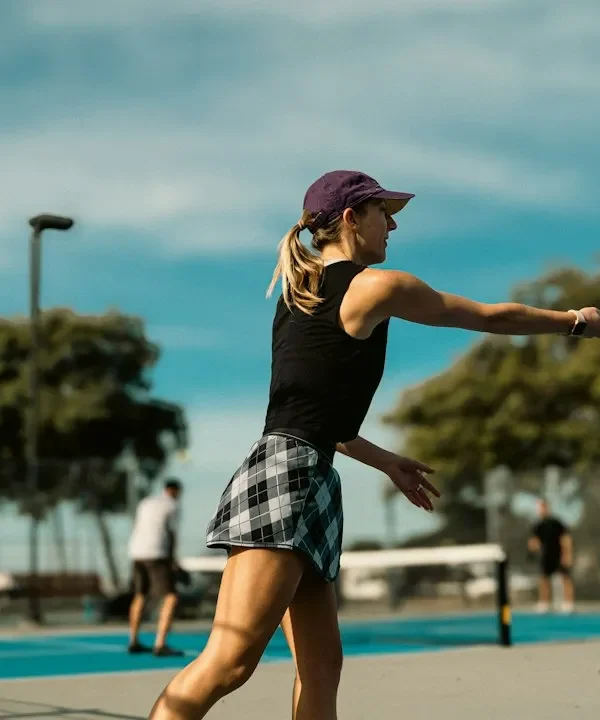 trong luong vot pickleball chon lua ung e nang tam trinh o choi